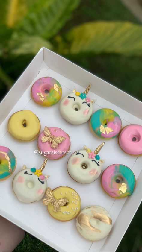 Doughnut Decorations, Fancy Donuts, Mini Donuts, Cake Donuts, Mini Cakes, Birthday Party Decorations, Holiday Recipes, Donuts, Kids Birthday