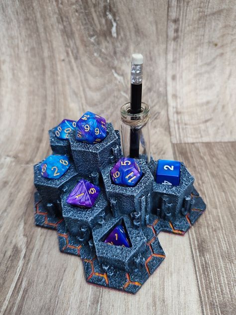 Polymer Clay Dungeons And Dragons, Foam Clay Ideas Cosplay, Dnd 3d Print Ideas, Diy Dnd Minis, Dnd Decorations, Dnd Props Diy, Dnd 3d Print, Dnd Crafts Diy, D&d Decor