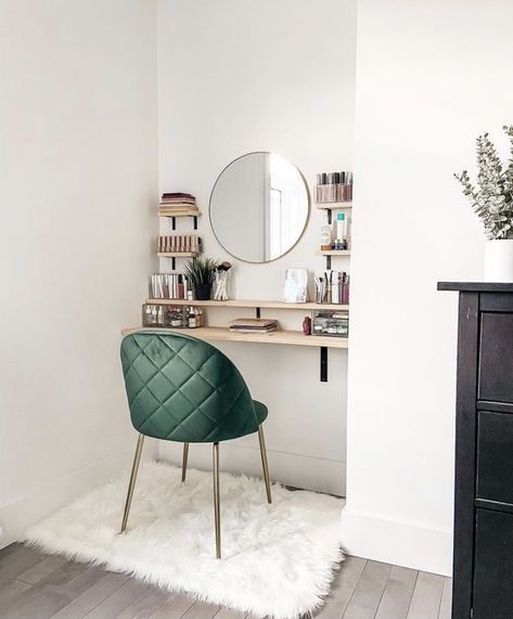 Stylish Room Decor, Small Dressing Table, Beauty Room Vanity, Dekorasi Kamar Tidur, Redecorate Bedroom, Home Design Living Room, Room Design Bedroom, Room Makeover Bedroom, Makeup Blog