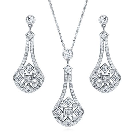 Cz Jewellery, Diamond Pendant Set, Pendant And Earring Set, Vintage Sterling Silver Jewelry, Geometric Pendant Necklace, Silver Chain Earrings, Diamond Pendant Sets, Earrings Sets, Clear Earrings