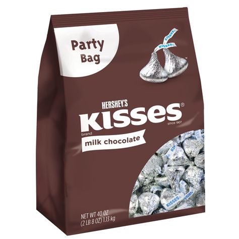 Fini Tubes, Makanan Cepat Saji, Hershey Kisses Chocolate, Gluten Free Milk, Hershey Kiss Stickers, Hershey's Kisses, Milk Chocolate Candy, Chocolate Party, Grocery Foods