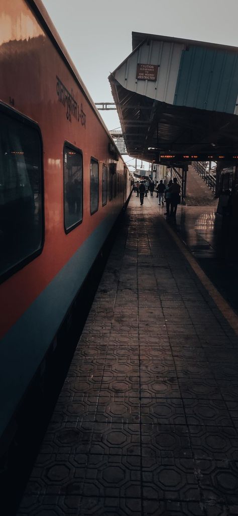 train station picture Indian Railway Station Photography, Railway Station Aesthetic, Balasaheb Ambedkar Photo, Train Snap, Train Station Aesthetic, Delhi Travel, Train Platform, Views Video, Gym Art