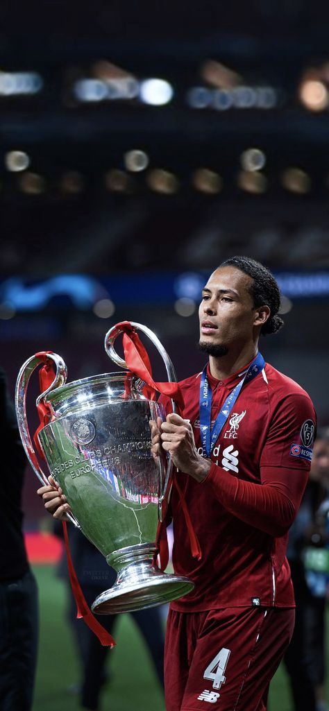 Virgil Van Dijk Celebration, Defending Football, Defenders Football, Van Dijk Wallpaper, Liverpool Fc Wallpapers, Defender Football, Liverpool Football Team, Liverpool Fc Team, Liverpool Football Club Wallpapers