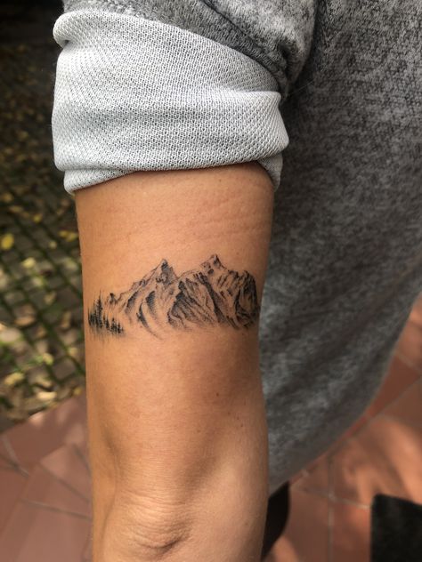 Mountain Tattoo On Leg, Wasatch Mountains Tattoo, Men’s Mountain Tattoo, Moutain Tattoos Men, Mountain Knee Tattoo, Mountain Tattoo Above Knee, Mountain Thigh Tattoo, Montain Tattoo Designs, Mountain Band Tattoo