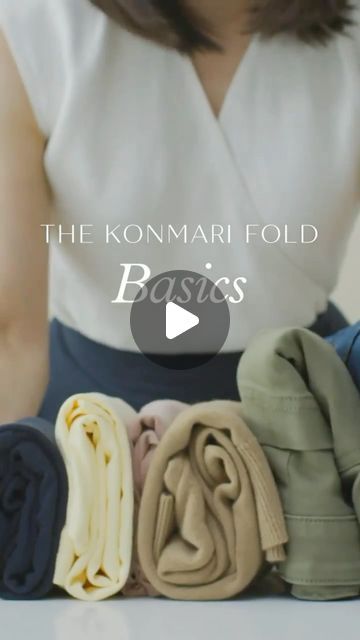 Konmari Folding, Suitcase Packing Tips, Basic Clothing, Show Gratitude, Konmari Method, How To Fold, Marie Kondo, Folding Clothes, My Clothes