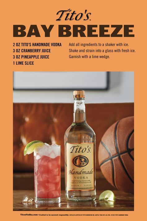 Call this cocktail your new signature move. Tito’s Handmade Vodka and cranberry is a classic, but add a splash of pineapple? Now you’ve got a three-pointer. Simple, smooth, and naturally gluten-free. Shoot, score, sip. Bay Breeze, Cocktail Drinks Alcoholic, Mixed Drinks Alcohol, Yummy Alcoholic Drinks, Basketball Season, Mixed Drinks Recipes, Vodka Drinks, Cocktail Drinks Recipes, Titos Vodka