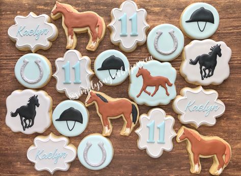 Horse Shaped Cookies, Horse Royal Icing Cookies, Horse Theme Cookies, Horse Birthday Cookies, Equestrian Cookies, Horse Cookies Decorated, Horse Sugar Cookies, Derby Cookies, Cowboy Birthday Cakes