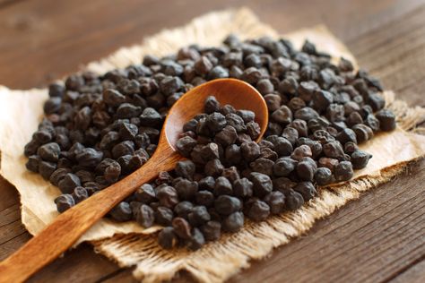 B Is for Black Chickpeas — The ABCs of Chickpeas Chickpea Plant, Dried Chickpeas, Black Chickpeas, Black Gram, Lemon Health Benefits, Vegetarian Protein, Lemon Benefits, Fiber Rich Foods, Seasoned Rice