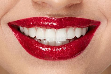 Dental Photos, Oil Pulling Benefits, Red Portrait, Dental Photography, Beauty Hacks Lips, Red Lipstick Makeup, Beautiful Teeth, White Lips, Smile Teeth