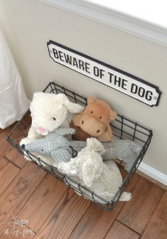 Great toys for dogs! Dog Room Decor, Puppy Room, Diy Toy Storage, Dog Toy Basket, Dog Toy Storage, Hamster House, Bed Tent, Dog Rooms, Animal Room