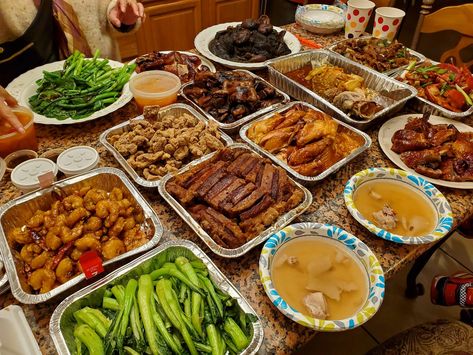 Gong hei fat Choi! It's the year of the rat! Chinese new years feast! [OC] #food #meal #foods #healthyfood #keto Chinese Feast, Chinese New Years, Food Feast, Mobile Cart, Branding Company, New Year's Food, Year Of The Rat, Catering Food, Shall We Date