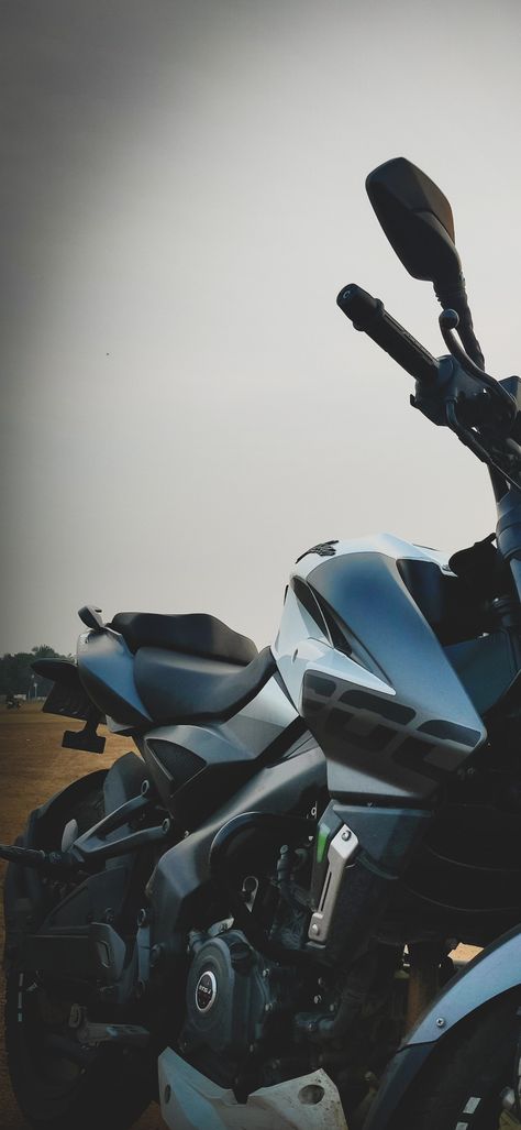 Shot on OnePlue 8T #ns200 Ns200 Wallpaper Hd, Ns200 Wallpaper, Surya Actor, Bullet Bike, Bullet Bike Royal Enfield, Bajaj Pulsar, Ns 200, Duke Bike, Amazing Spiderman Movie