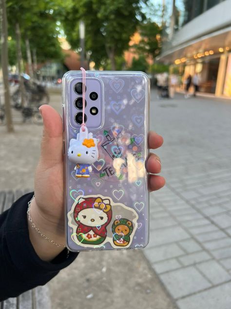 hello kitty and purple samsung Phone Obsession, Samsung Gadgets, Clear Phone Case Design, Aesthetic Profile Picture Cartoon Soft, Kpop Phone Cases, Capas Samsung, Vintage Phone Case, Hp Case, Purple Cases