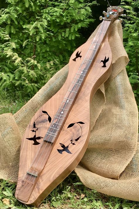 Dulcimer Aesthetic, Forest Instruments, Appalachian Dulcimer, Dulcimer Instrument, Art With Acrylic Paint, Dulcimer Music, Mountain Dulcimer, Folk Instruments, String Instruments