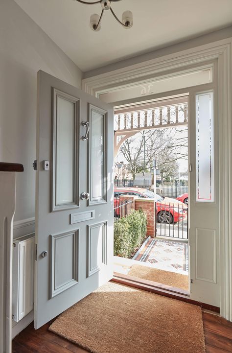 1930s House Exterior, Wide Front Doors, Front Doors Uk, Victorian Front Doors, Cottage Front Doors, Front Door Inspiration, Traditional Front Doors, Front Door Styles, Beautiful Front Doors