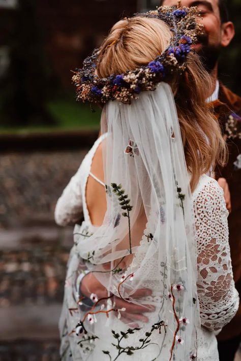 Flower Crown Boho Wedding, Flower And Veil Wedding Hair, Boho Bride With Veil, Flower Crown Wedding Hair With Veil, Wedding Hair Flower Crown Veil, Wedding Dress With Flower Veil, Wedding Hairstyles With Veil And Flowers, Wedding Veil With Flower Crown, Wedding Veil And Flower Crown