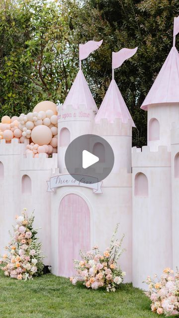 Stay Golden Designs on Instagram: "Once upon a birthday bash fit for a little royal! We waved our magic wand and transformed this castle into a fairy tale dreamland for Mia's 5th birthday extravaganza! Balloons and blooms everywhere, making sure every corner was as enchanting as can be! 💫 Who says fairy tales are just for bedtime stories? 📚✨   Design + Planning: @stay.goldendesign  Castle: @balloonstudiola  Balloons + Florals: @helloprettyevents  Photography: @lorinkelly" Castle Theme Birthday Party, Once Upon A Time Birthday Party, Balloon Castle, Rapunzel Castle, Birthday Extravaganza, Castle Birthday, Pink Castle, Stories Design, Golden Design