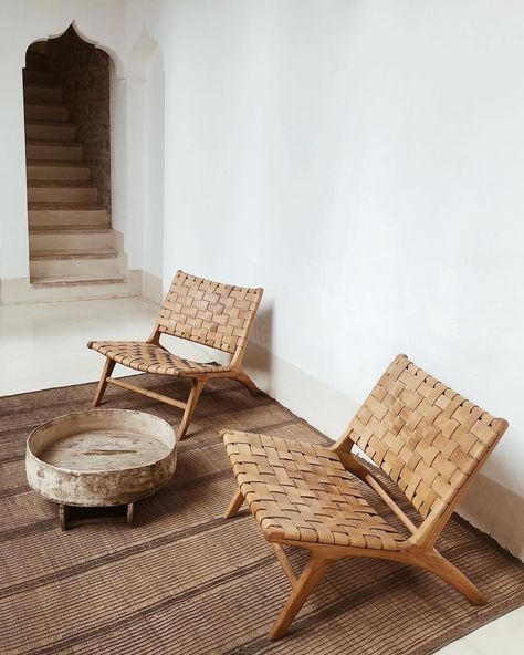 Wabi Sabi Outdoor, Japandi House, Terrace Furniture, Summer Furniture, Woven Chair, Rattan Chair, Beautiful Chair, Decor Home Living Room, Leather Furniture