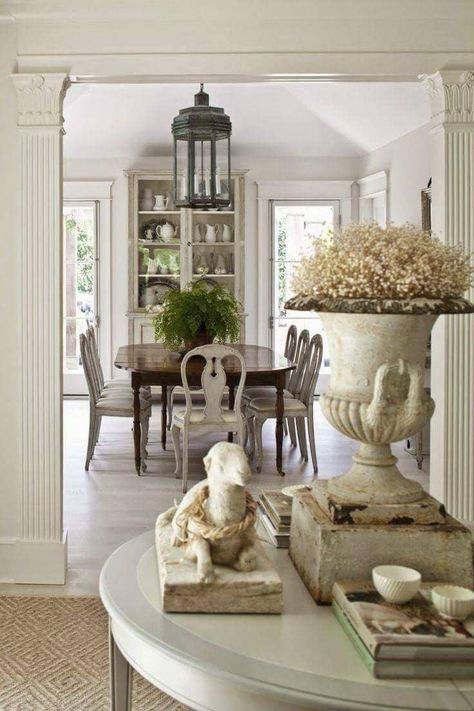 16 Most Popular Interior Design Styles Explained - TLC Interiors Cozy French Country Living Room, French Country Dining Room Decor, Provincial Decor, French Style Chairs, French Country Decorating Living Room, French Country Rug, Cocina Shabby Chic, French Country Dining Room, French Country Living