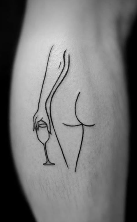 Woman Sillouttes Tattoos, Female Art Tattoos Ideas, Curvy Silhouette Tattoo, Woman's Body Silhouette Tattoo, Tattoo Body Woman, Siloette Ideas Tattoo, Line Drawing Tattoo Woman, Tattoo Of Woman Body Outline, Women Outline Art