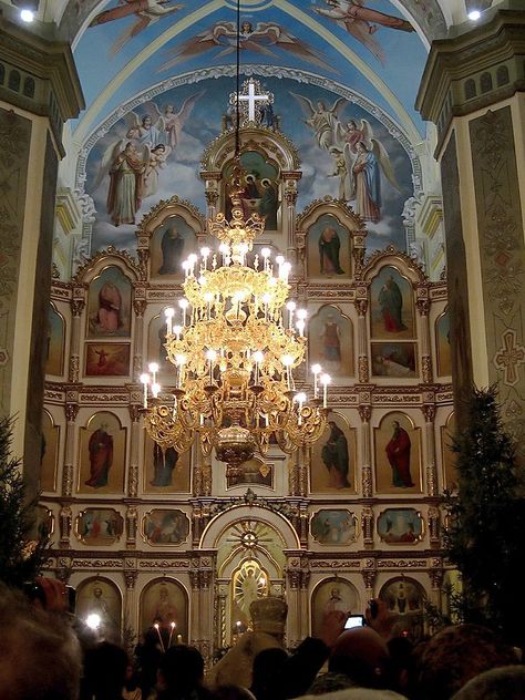 Russian Christmas Aesthetic, Russian Orthodox Christmas, Christmas In Russia, Orthodox Aesthetic, Around The World Christmas, Russia Christmas, Orthodox Christmas, Homeschool Holidays, Russian Christmas