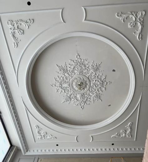 Traditional Ceiling Design, Classical False Ceiling, Victorian Ceiling Design, Classical Ceiling Design, Lobby Ceiling, Archway Decor, Ceiling Pop, Victorian Ceiling, Gypsum Design