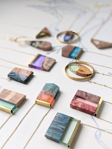 Handmade jewelry, wood and resin jewelry, one of a kind products designed and made by artist and jeweler Rosa Murillo. Wood And Resin Jewelry, Architectural Jewelry, Wood Jewelery, Wood Resin Jewelry, Jewelry Wood, Resin Jewelry Diy, Wood And Resin, Sterling Silver Cufflinks, Diy Resin Crafts