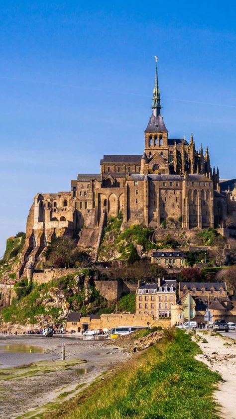 travel ideas located in France #france #europe Mount Saint Michel France, Mount Saint Michel, Mont Saint Michel Aesthetic, France Landmarks, Mont Saint Michel France, French Cathedrals, France Aesthetic, Paris France Travel, San Michele