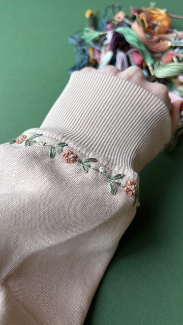 Embroidered Sleeves Cuff, Embroidered Shorts Diy, Embroidery On Sleeves Cuffs, What To Embroider On, Embroidery Aesthetic, Cuff Embroidery, Christmas Tree Embroidery Design, Hoodie Embroidery, Cool Embroidery