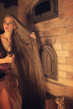 Real Life Rapunzel, Anna Hair, Going Gray, Hair Images, Dye My Hair, Long Hair Women, Beautiful Long Hair, A Teen, Female Images