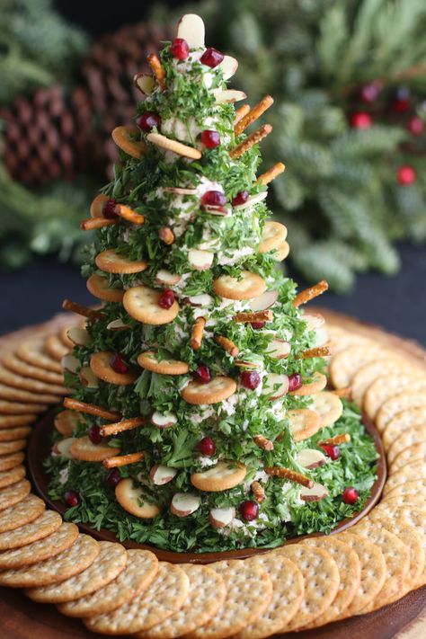 Cheese & Bacon Christmas Tree Appetizer - Snowflakes & Coffeecakes Cooking School Boursin Christmas Tree, Tree Appetizer, Cheese Tree, Appetizer Christmas, Christmas Tree Food, Santa Party, Christmas Cheese, Ball Recipes, Elegant Appetizers