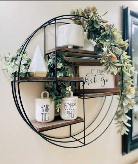 Bathroom Circle Shelf Decor Over Toilet, Circle Wall Shelf Decor Ideas, Round Shelf Decor Ideas, Circle Shelf Decor, Shelves Behind Toilet, Circle Wall Shelf, Round Wall Shelf, Wooden Shelf Unit, Round Wall Shelves