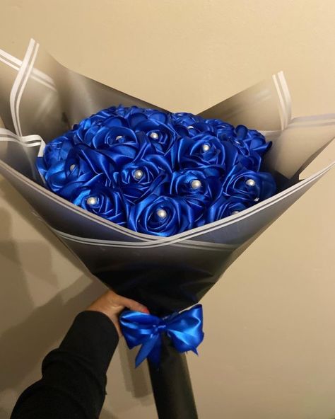 Ribbon Satin Flower Bouquet, Blue Ribbon Flower Bouquet, Rose Bouquet For Men, Ramos For Men, Bouquets For Him, Flowers For Men Boyfriends, Satin Bouquet Flower, Blue Ribbon Bouquet, Forever Flowers Ribbon