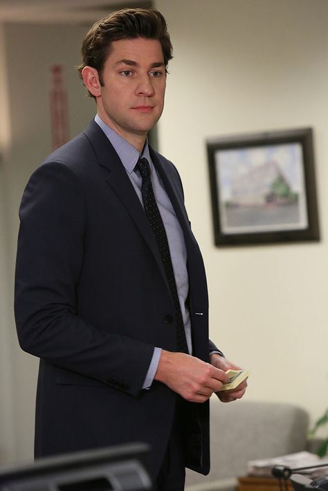 John Krasinski Wallpaper, John Krasinski Aesthetic, Jim Halpert Aesthetic, Office Characters, The Office Jim, The Office Characters, Jim Pam, The Office Show, Jim Halpert