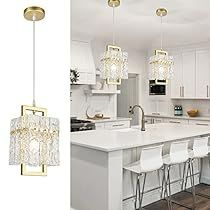 Kitchen Island Luxury, Kitchen Island Living Room, Black Crystal Chandelier, Island Living Room, Bold Kitchen, Island Light Fixtures, Kitchen Island Bar, Kitchen Island Chandelier, Glass Light Fixture