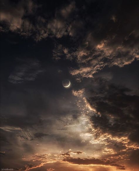 Moon Sky Aesthetic, Night Sunset, Nikon D5300, Crescent Moon, Crescent, Nikon, Moon, Sun, Instagram