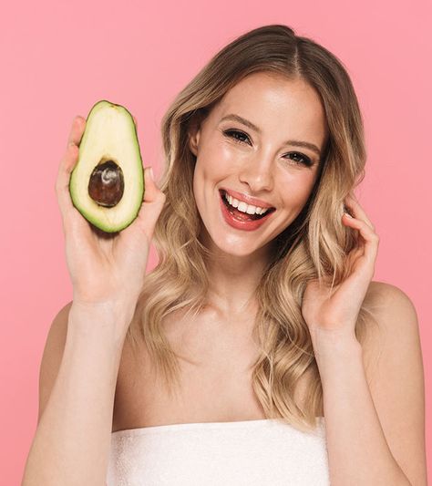 How To Use Avocado Hair Mask For Dry And Damaged Hair Yogurt For Hair, Mayonnaise For Hair, Best Diy Hair Mask, Olive Oil Hair Mask, Onion Juice For Hair, Hair Mask Recipe, Stop Hair Breakage, Frontal Hair, Homemade Hair Mask