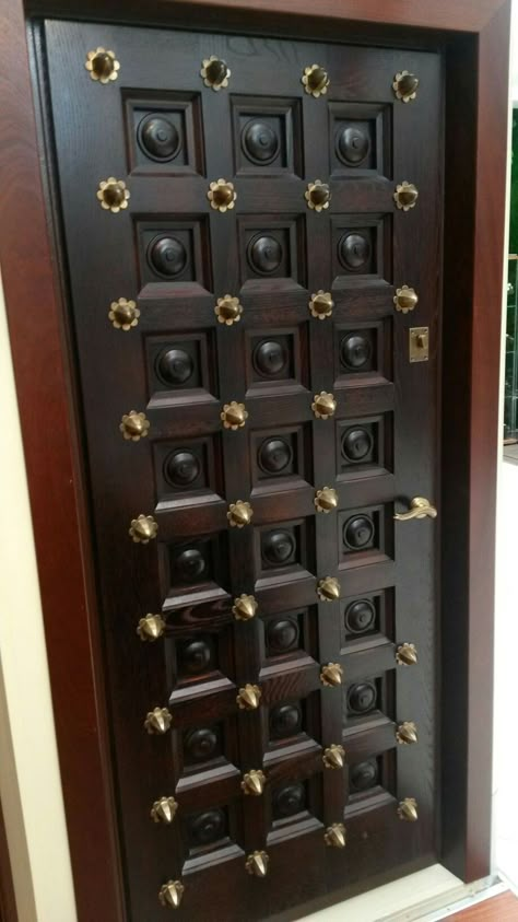 Wooden Door Frame, Pooja Door, Rustic Doors Interior, House Main Door, House Front Door Design, House Main Door Design, Main Entrance Door Design, Wooden Front Door Design, Wooden Main Door