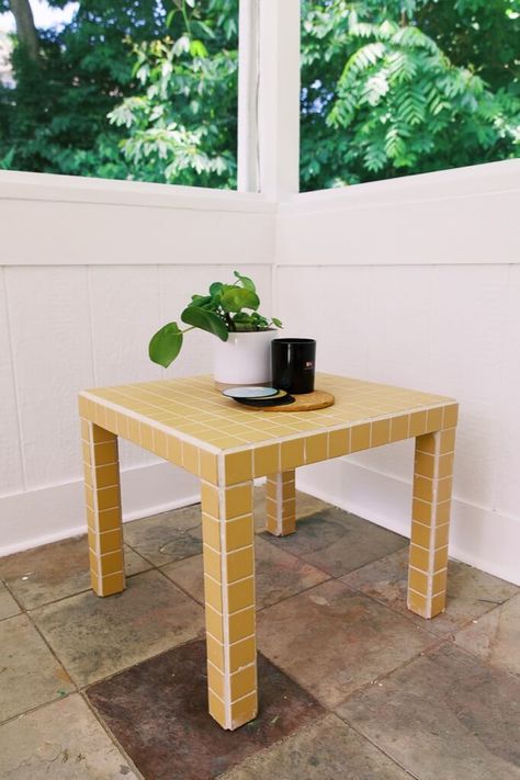 The viral TikTok tile table: Here's how to make it. Your old IKEA LACK table all scratched up? Tile it up and turn it into a brand new table. Diy Ikea Table, Ikea Tiles, Lack Side Table, Coffee Table Hacks, Ikea Lack Side Table, Lack Coffee Table, Ikea Coffee Table, Lack Table, Ikea Lack Table