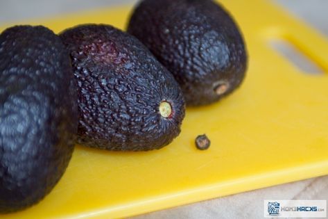 A Speedy Test for Avocado Ripeness - Use the Stem Avocado Ripe Test, Avocado Ripeness, Avocado Ripe, Ripe Fruit, How To Know, Avocado, Fruit, Green