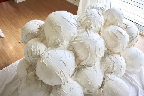 How to Make a Cloud - The Farm Chicks Paper Mache Clouds, Cloud Event Decor, Cloud Centerpiece Diy Table Decorations, Decoration Using Paper, Diy Clouds Decorations, Diy Hanging Clouds, Moon Template, How To Make Clouds, Diy Luminaire