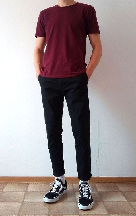 Minimalist Guy Outfits, Men’s Vans Outfit, Male Outfits Casual Simple, Guy Outfits Summer, Vans Old Skool Outfit Men, Vans Outfit Men, Outfit Vans, Minimalist Fashion Men, Vans Outfit