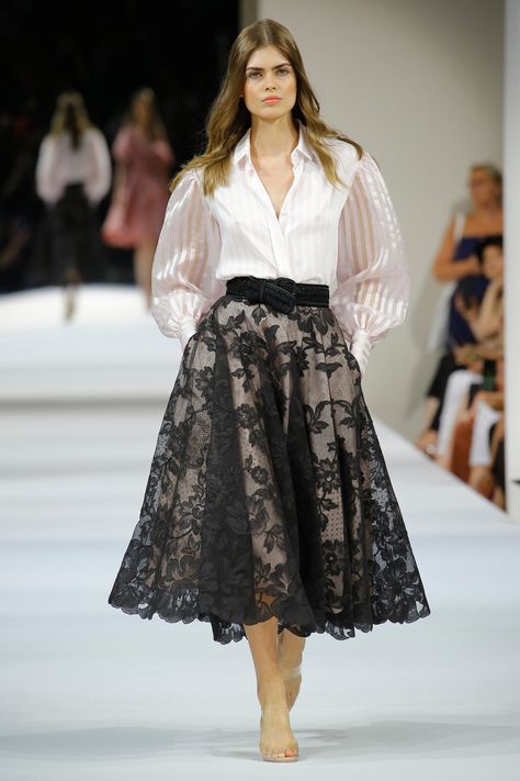 Alexis Mabille, Yennefer Of Vengerberg, Lace Outfit, Fashion Show Collection, Fall 2018, Mode Inspiration, Couture Collection, Skirt Pattern, A Skirt