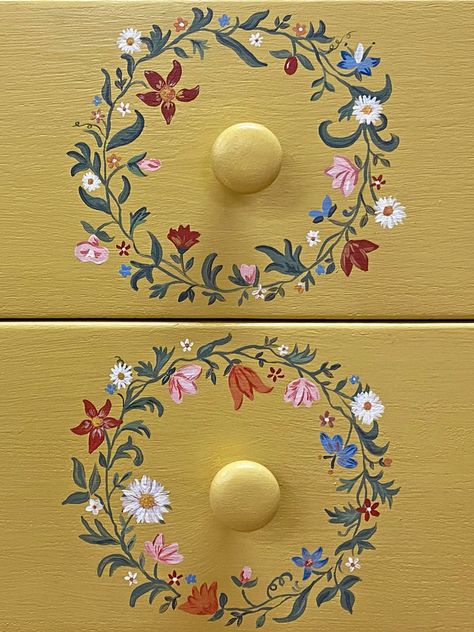 Vintage Furniture Painting, Old Painted Furniture, Cute Painted Furniture, Vintage Floral Furniture, Hand Painted Nightstand Ideas, Wildflower Painted Furniture, Hand Painted Dressers Bohemian, Art On Furniture Painted, Hand Painted Floral Furniture