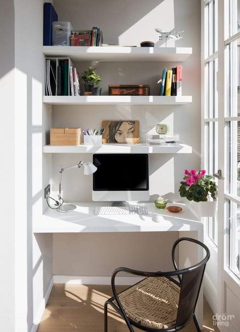 Tiny Home Office, Zimmer Diy, Small Home Offices, Interior Design Per La Casa, Study Room Decor, Small Home Office, Room Design Bedroom, Home Office Setup, Home Office Space