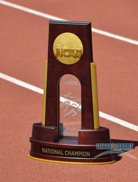 Ncaa Track And Field, Track Trophy, Trophy Photography, Hayward Field, Year Board, Usa University, Track Team, Money Vision Board, Reference Board