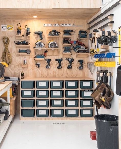 Garage Conversion Ideas, Garage Woodshop, Garage Organizing, Garage Workshop Layout, Garage Workbench Plans, Garage Storage Inspiration, Garage Workshop Plans, Basement Workshop, Garage Organisation