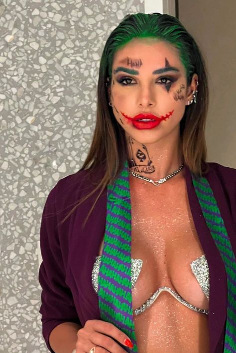 Madness Is Like Gravity, Female Joker Makeup, Female Joker Halloween, Joker Halloween Makeup, Corset Halloween Costumes, Joker Halloween Costume, Easy College Halloween Costumes, Female Joker, Joker Halloween