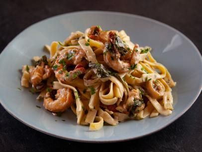 Mixed Seafood Pasta Recipe | Ree Drummond | Food Network Mixed Seafood Pasta, Mixed Seafood, Ree Drummond Recipes, Seafood Mix, Homemade Pasta Recipe, Pastas Recipes, Seafood Pasta Recipes, Pioneer Woman Recipes, Seafood Pasta