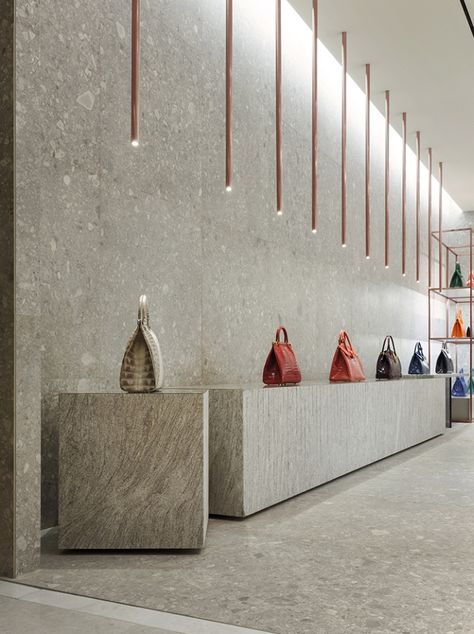 Minimalistic Store Design, Retail Design Store, Modern Store Design, Interior Design Retail, Store Wall Design, Handbag Store Design, Minimal Clothing Store, Minimal Store Design, Minimal Retail Design